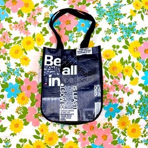 3/$20 Lululemon lunch bag Be All In manifesto
